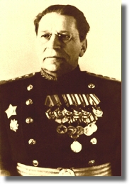 командующий Вторым Дальневосточным фронтом генерал армии М.А.Пуркаев