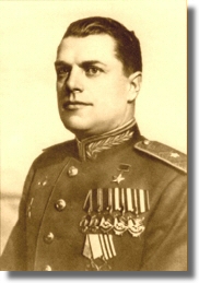 командующий Тихоокеанским флотом адмирал И.С.Юмашев